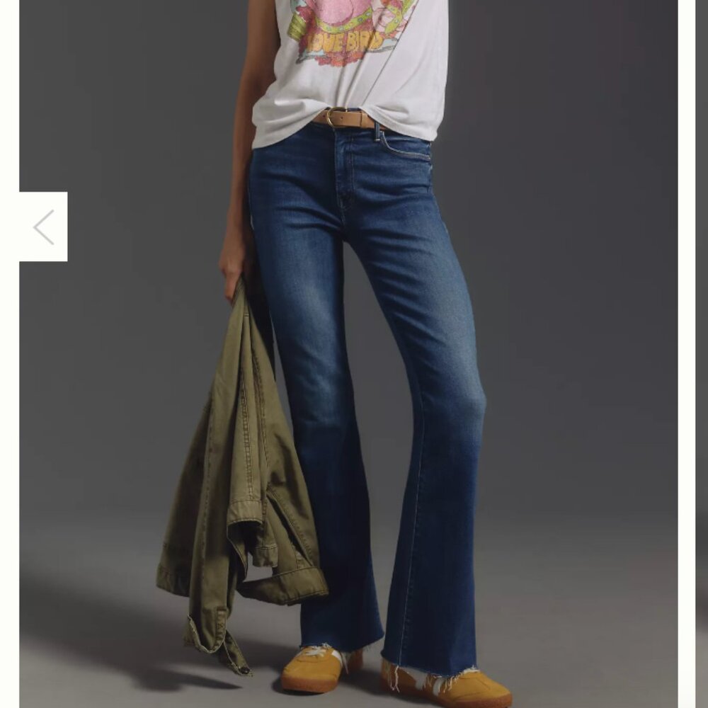 MOTHER The Weekender Mid-Rise Flare Blue  27 dark jeans